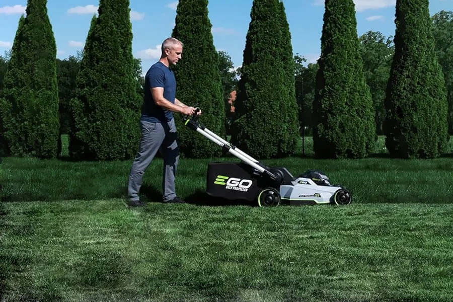 self propelled battery mower